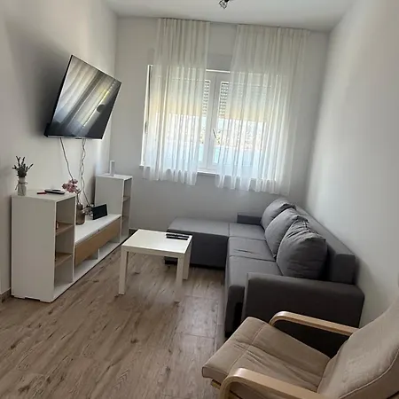 Seaesta Holidays Andrea Appartement